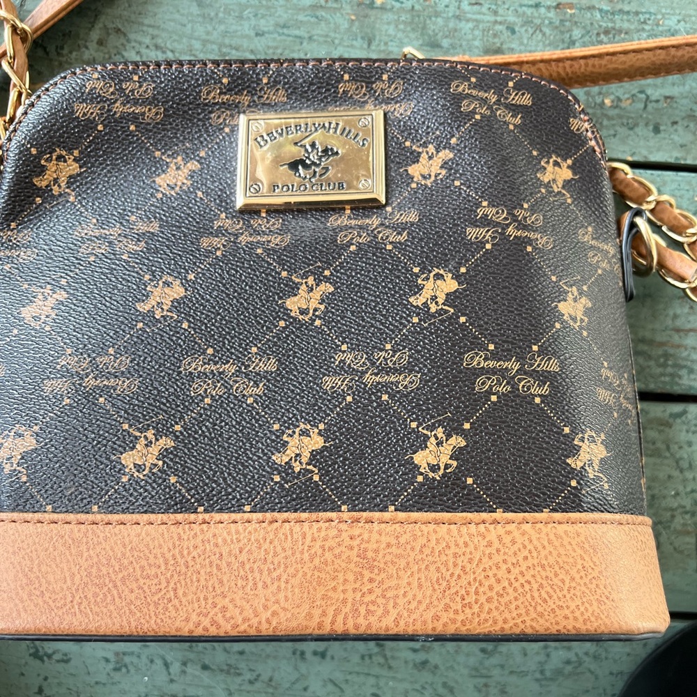 Purse lying around.